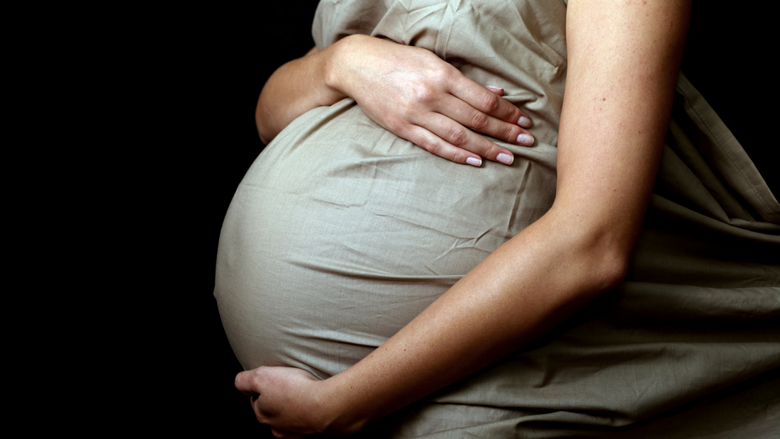 “子宮を温める”って実際どうなの?妊活ママに寄り添う腹巻き活用術