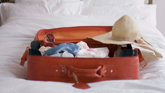 旅行に持っていくべき温活アイテム7選｜GW・春旅の冷え対策チェックリスト