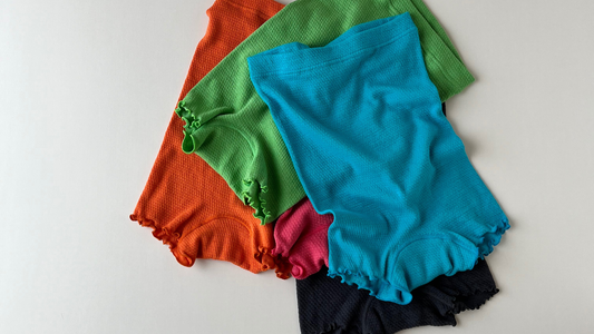 「見せる腹巻」で叶える、冬のおしゃれ温活。薄手でもあったかい新定番