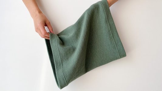 なぜ腹巻きが足先の冷えに効くのか？温活の仕組みを解説