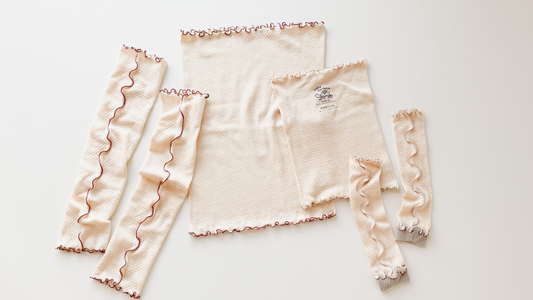 冷え性女性の味方。腹巻×靴下×レッグウォーマーの黄金バランス